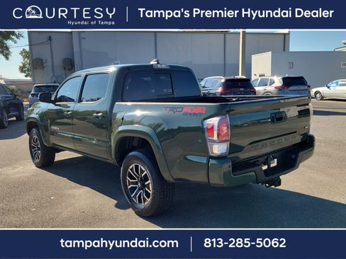 Used 2022 Toyota Tacoma TRD Sport image 4