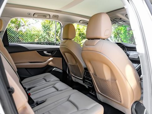 Used 2021 Audi Q7 3.0T Premium w/ Convenience Package image 37