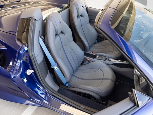 Used 2022 Ferrari F8 Tributo RWD image 58