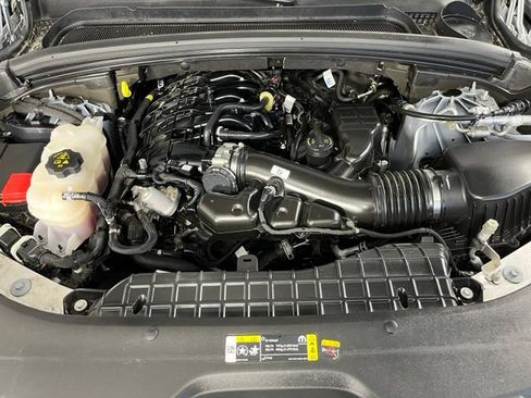Used 2024 Jeep Grand Cherokee Limited AWD/4WD image 48