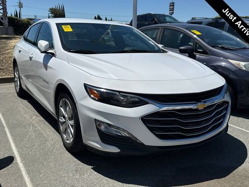 Used 2024 Chevrolet Malibu LT FWD image 1