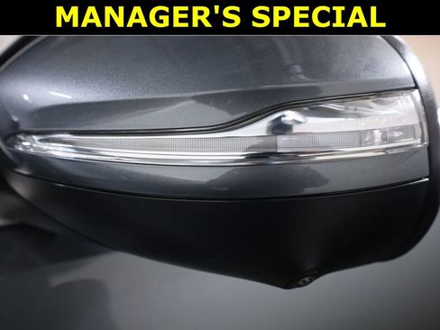 Used 2025 Mercedes-Benz GLE 450 4MATIC image 55