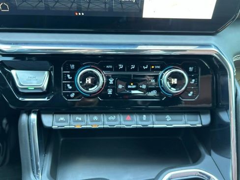 Used 2025 GMC Sierra 1500 Denali Ultimate AWD/4WD image 41