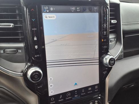 Used 2024 RAM 2500 Laramie image 11