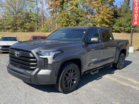 Used 2025 Toyota Tundra SR5 w/ SR5 Convenience Package image 6