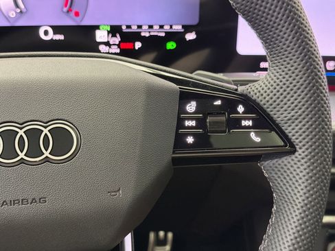 New 2026 Audi SQ5 Premium Plus image 27