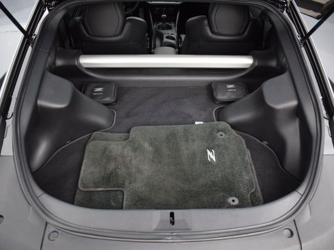 Used 2023 Nissan Z w/ Floor Mat Package (L93) RWD image 16