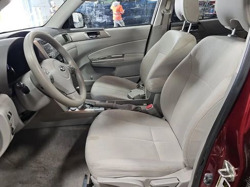 Used 2010 Subaru Forester 2.5XT Premium image 7