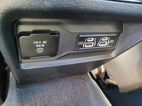 Used 2024 Jeep Grand Cherokee Altitude AWD/4WD image 10