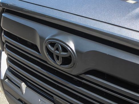 Used 2023 Toyota Tundra SR5 w/ SR5 Convenience Package AWD/4WD image 14
