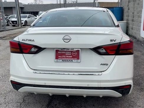 Used 2023 Nissan Altima 2.5 SV image 4