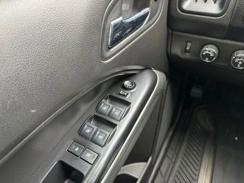 Used 2019 Chevrolet Colorado ZR2 AWD/4WD image 28