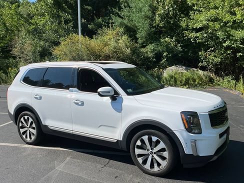 Used 2022 Kia Telluride S AWD/4WD image 8