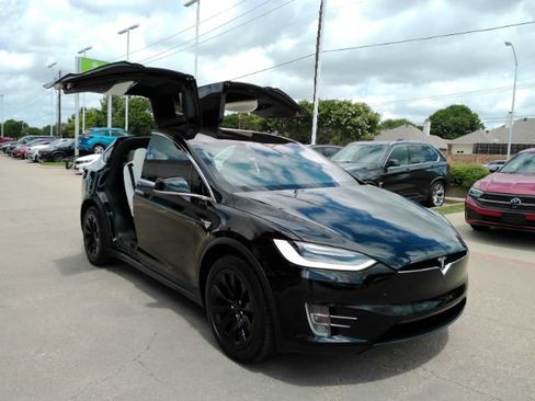 Used 2020 Tesla Model X AWD/4WD image 12