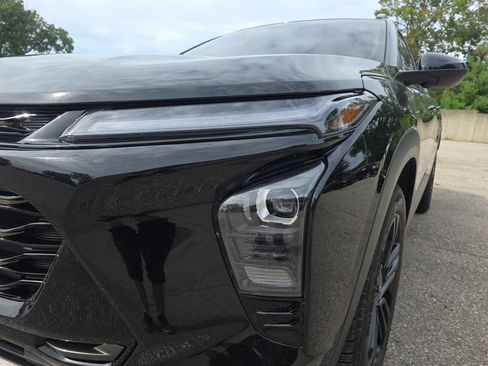 Certified 2024 Chevrolet Trax ACTIV w/ Sunroof Package FWD image 33