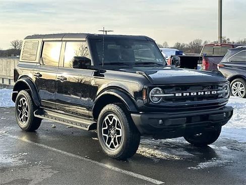 Used 2025 Ford Bronco Outer Banks image 31