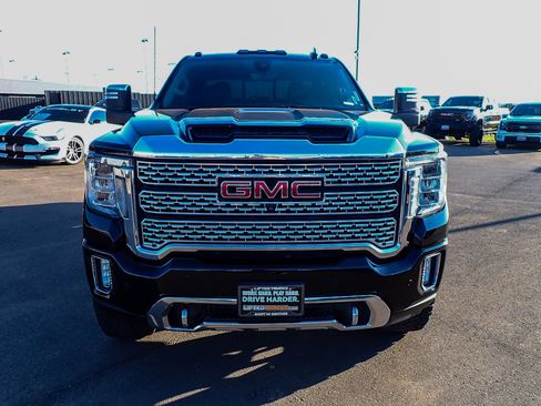 Used 2020 GMC Sierra 2500 Denali w/ Denali Ultimate Package image 2