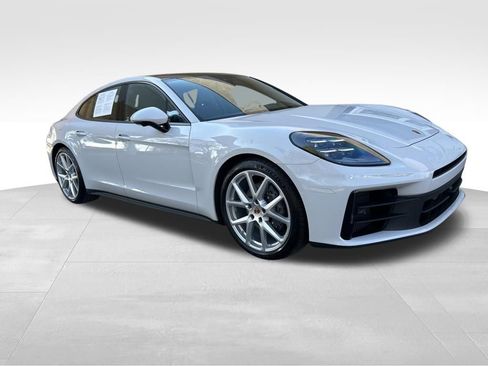 Used 2024 Porsche Panamera 4 image 2