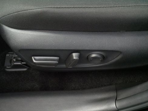 Certified 2025 Toyota RAV4 XLE AWD/4WD image 20