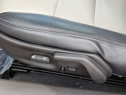 Used 2010 Chevrolet Corvette Convertible w/ Preferred Equipment Group image 19