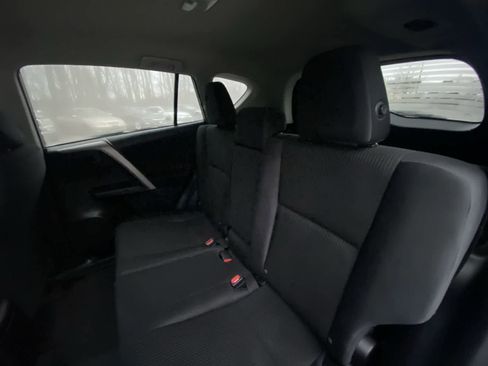 Used 2016 Toyota RAV4 LE image 28