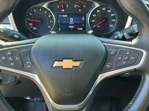 Used 2022 Chevrolet Equinox LT image 11