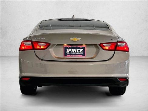 Used 2023 Chevrolet Malibu LT FWD image 4