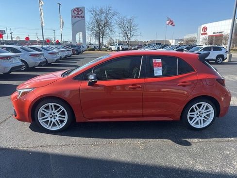 New 2026 Toyota Corolla SE image 2