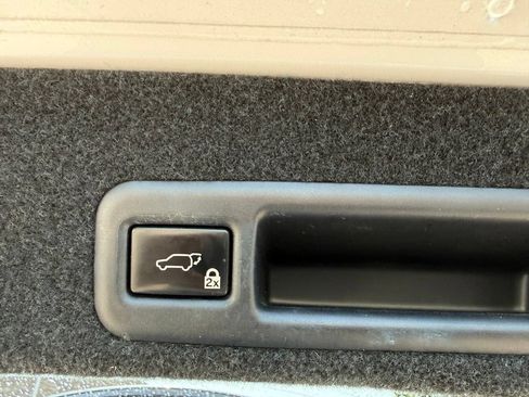 Used 2016 Lexus RX 350 AWD w/ Premium Package image 18