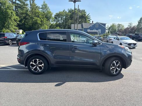 Used 2022 Kia Sportage LX AWD/4WD image 6