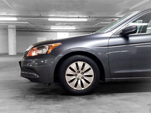 Used 2012 Honda Accord LX image 13