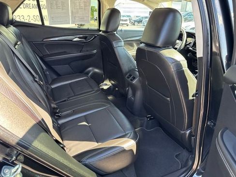 Used 2023 Buick Envision Essence FWD image 23