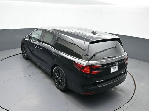Certified 2023 Honda Odyssey Sport image 42