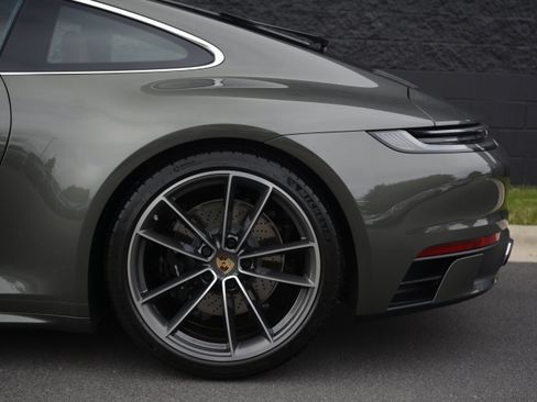 Certified 2023 Porsche 911 Carrera 4S AWD/4WD image 42