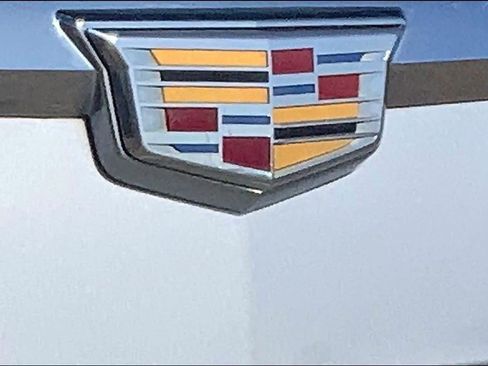 Used 2020 Cadillac Escalade Premium Luxury RWD image 31