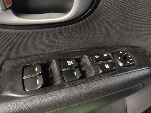 Used 2016 Kia Soul image 27