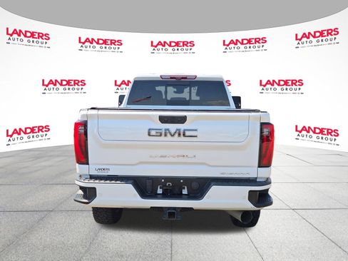 Used 2024 GMC Sierra 2500 Denali Ultimate AWD/4WD image 4