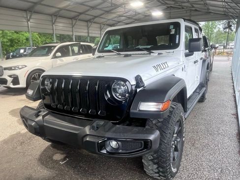 Used 2021 Jeep Wrangler Unlimited Sport AWD/4WD image 3