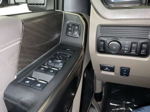 New 2026 Ford F250 Platinum w/ Platinum Plus Package AWD/4WD image 21