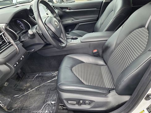 Used 2023 Toyota Camry SE w/ Convenience Package image 25