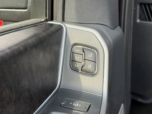 New 2025 Ford F350 Lariat w/ Lariat Ultimate Package image 13