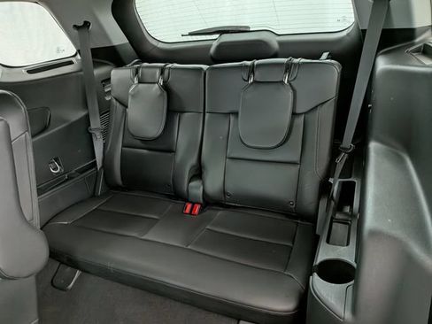 Certified 2023 Ford Explorer XLT w/ Equipment Group 202A AWD/4WD image 18