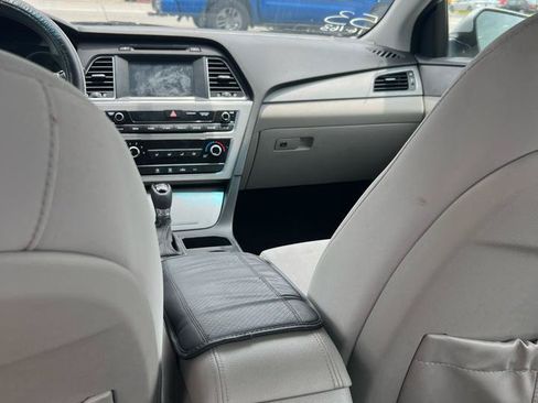 Used 2016 Hyundai Sonata SE FWD image 13