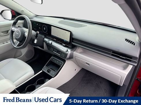Used 2025 Hyundai Kona SEL image 32