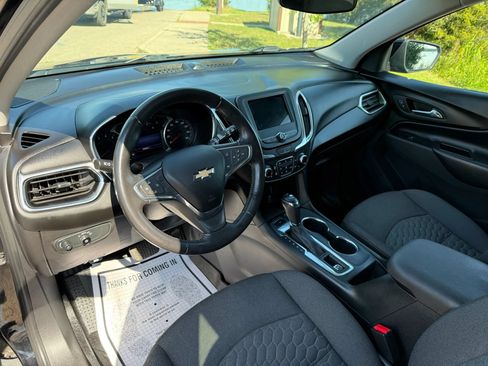 Used 2019 Chevrolet Equinox LT FWD image 9