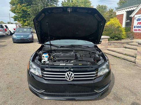 Used 2015 Volkswagen Passat 1.8T S w/ Technology Package FWD image 12