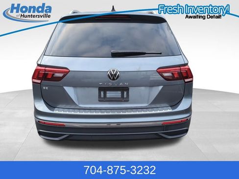 Used 2023 Volkswagen Tiguan SE w/ Panoramic Sunroof Package image 7