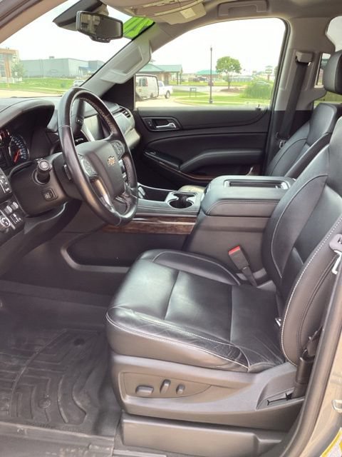 Used 2020 Chevrolet Tahoe LT w/ Luxury Package AWD/4WD image 10