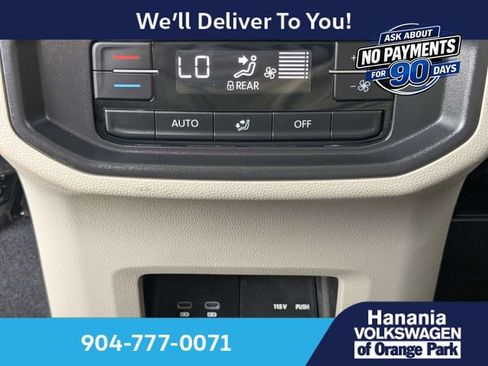 Used 2026 Volkswagen Atlas SE FWD image 15