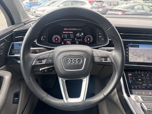 Used 2022 Audi Q7 3.0T Premium Plus w/ Premium Plus Package AWD/4WD image 23
